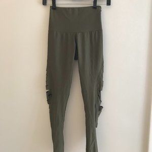 Onzie Flow Yoga Leggings - Size 4